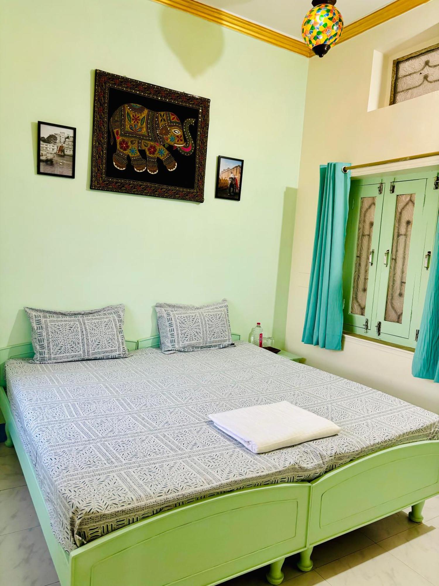 Hotel Tulsi Palace Pushkar Quarto foto