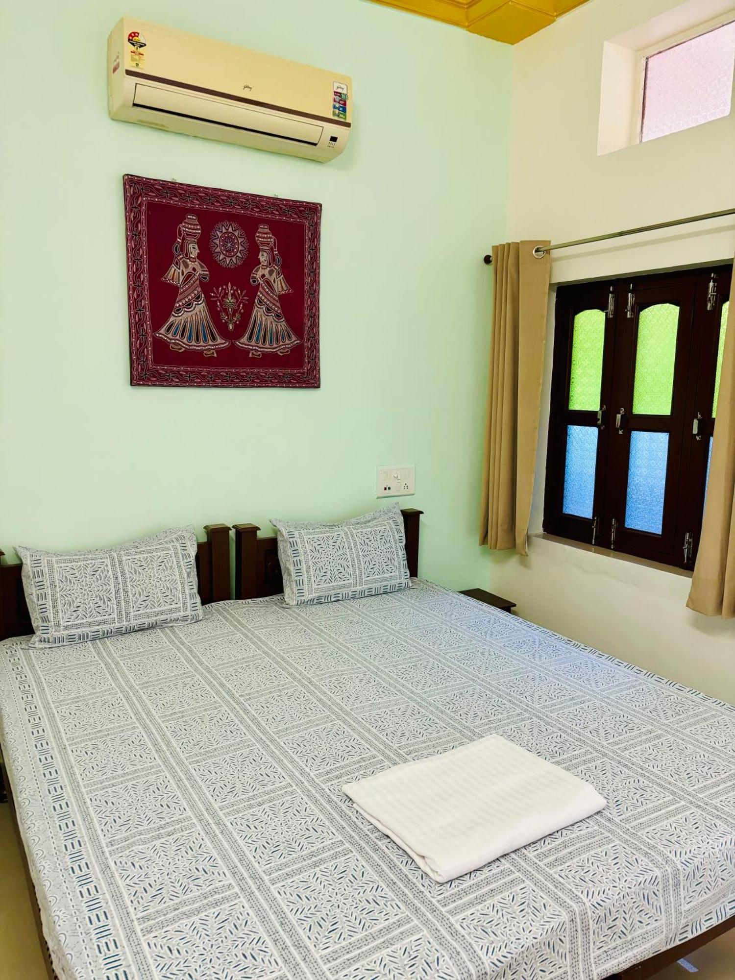 Hotel Tulsi Palace Pushkar Quarto foto